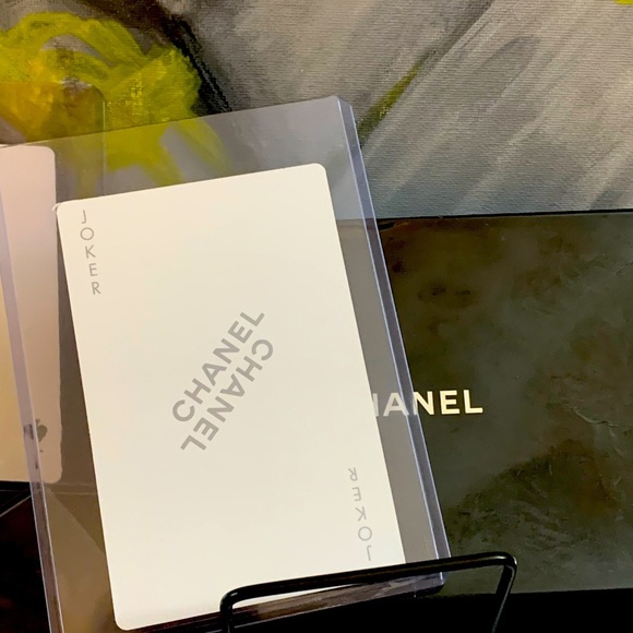 CHANEL Accessories - CHANEL JOKER 🃏 NOVELTY CARD